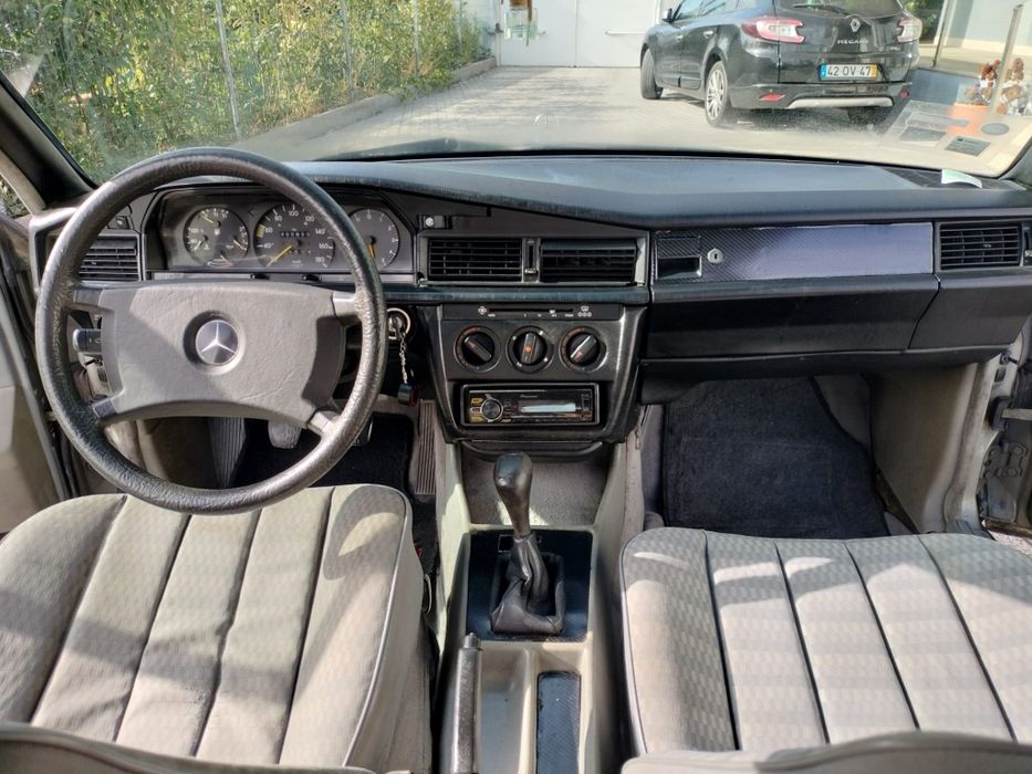 Mercedes-benz 190d