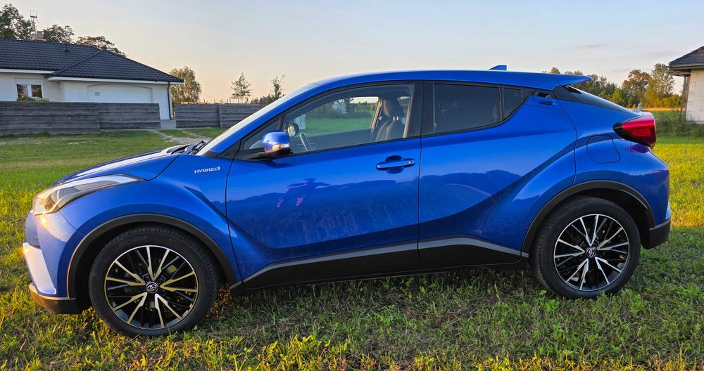 Toyota CHR C-HR 1.8 Hybrid 122KM 2017r Sport Selection Zarejestrowany