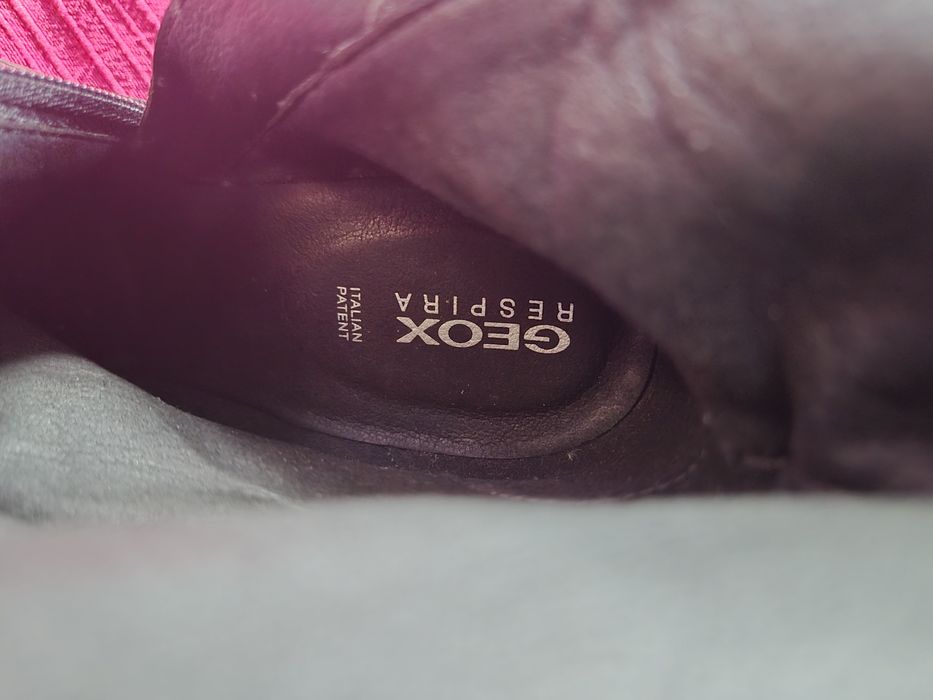 Botas em pele pretas