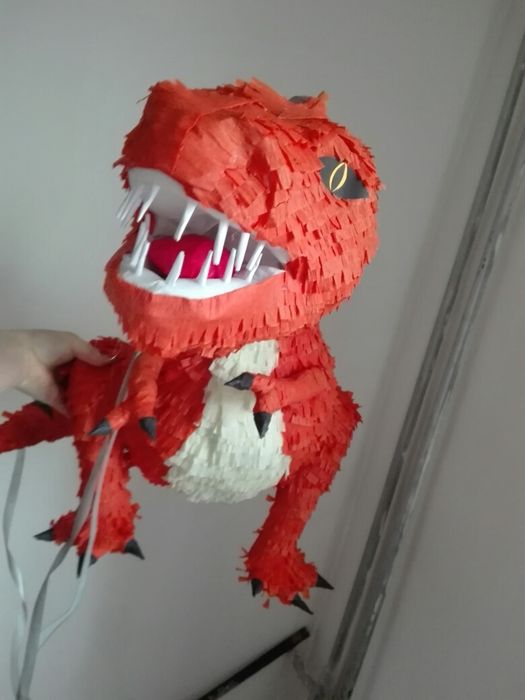 Dinozaur piniata t-rex urodziny prezent