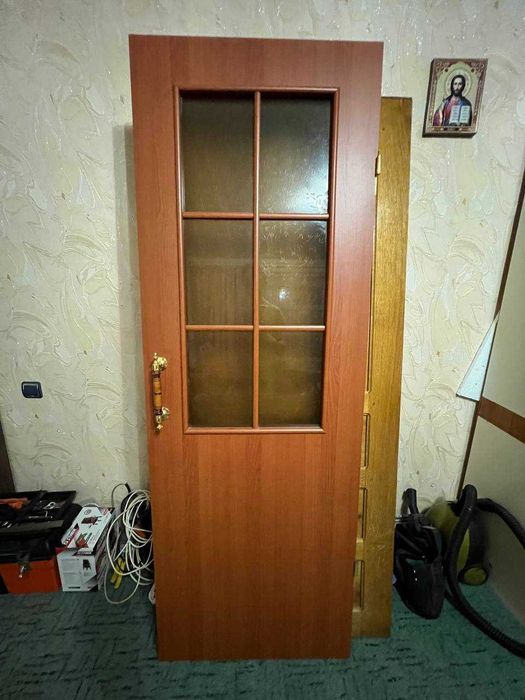 Продам двері міжкімнатні 200х70 б/в м.Гадяч Полтавська обл.