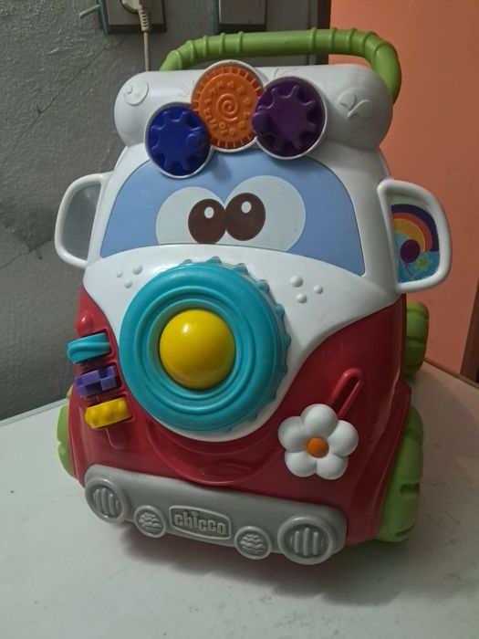 10 brinquedo lúdico-educativo da chico, para os primeiros passos do bebé