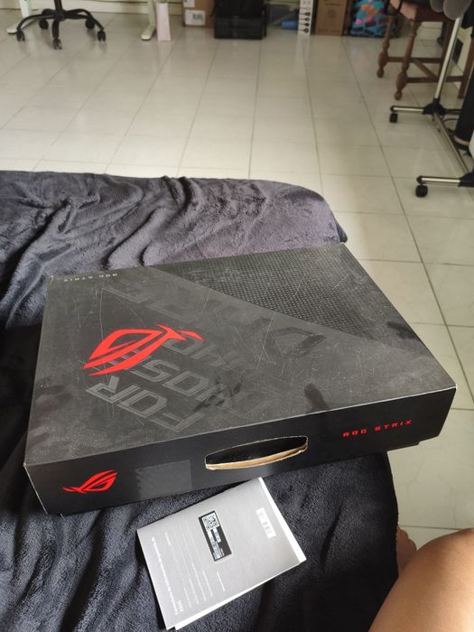 Asus ROG G513IH-HN008