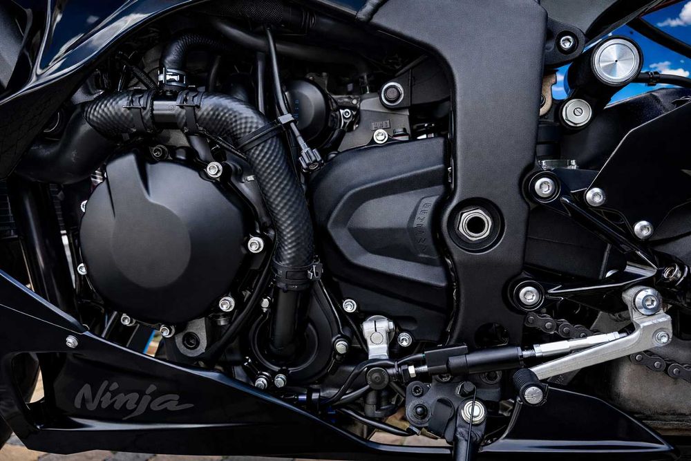 Kawasaki Ninja 636 ZX-6R Grey ZX6R 2025 зх6р серый: 14 999