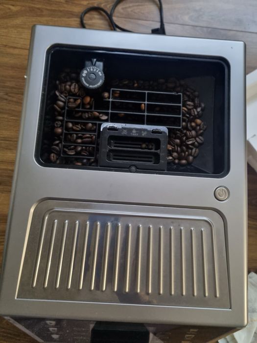 Кавоварка Delonghi PrimaDonna Class в