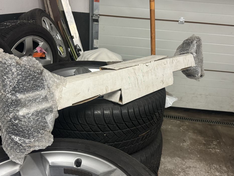 Bagaznik dachowy Audi Q5 , Nowy