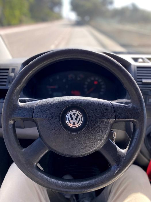 VW Transporter 2008 - 199 000 Km - 9 lugares