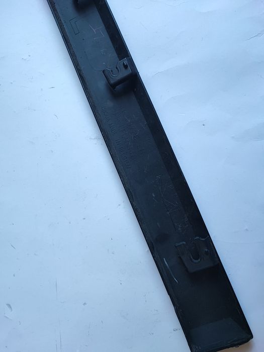 Listwa dolna drzwi Volvo V50 S40  lift 2008 do 12r