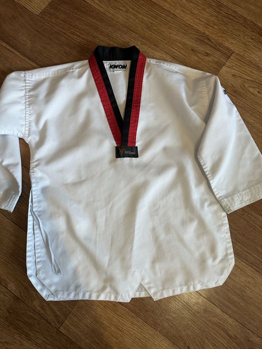 Форма добок доя тхеквондо