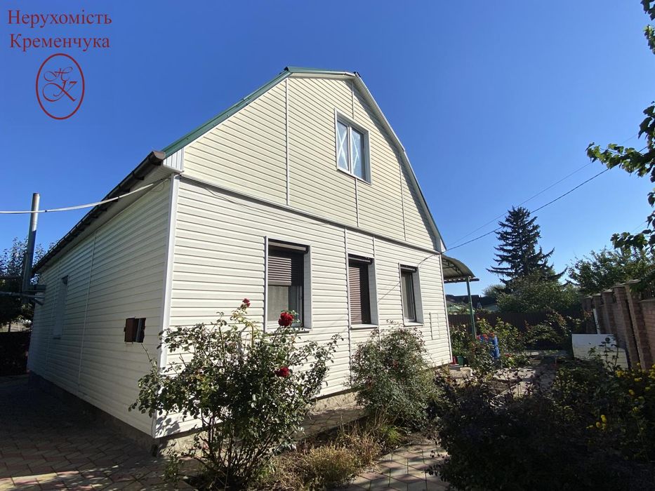 Продаж / Будинок / передмістя/ Сертифікат