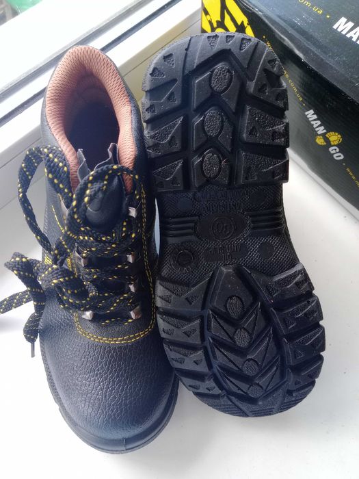 Строительные ботинки, спецобувь MAN.GO 36 р., стелька 24,5 см