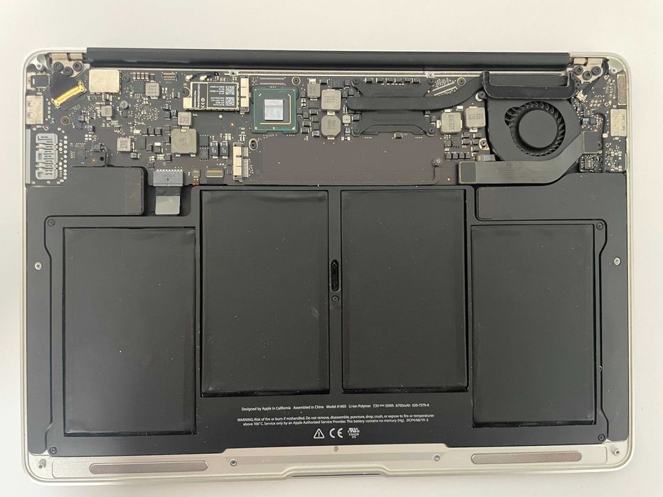 macbook air Модель A1369