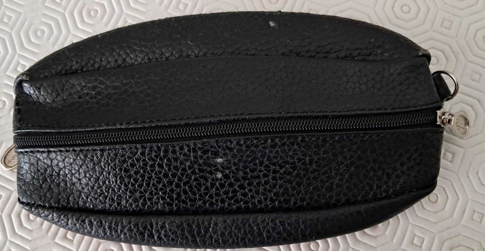 Estojo em napa preta