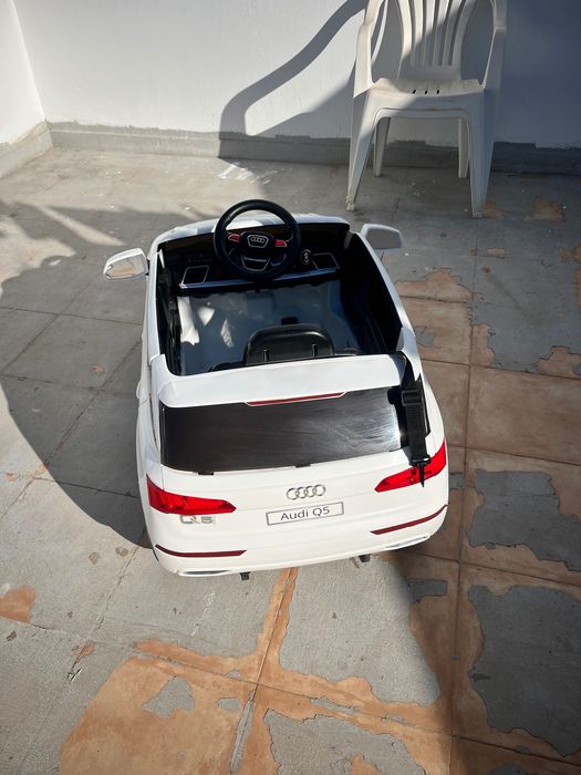 Carro eletrico de criança