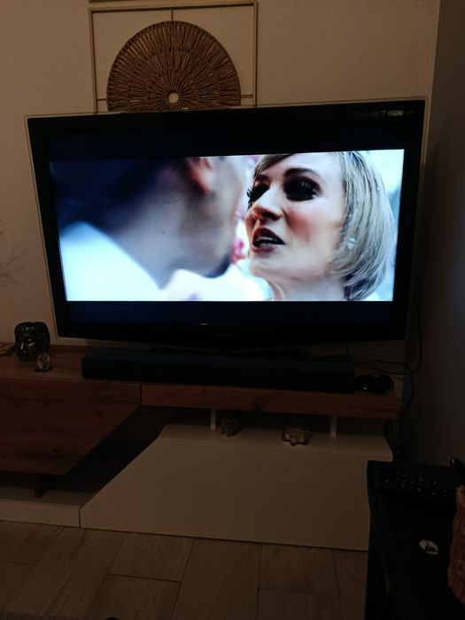 TV grande de 50 polegadas