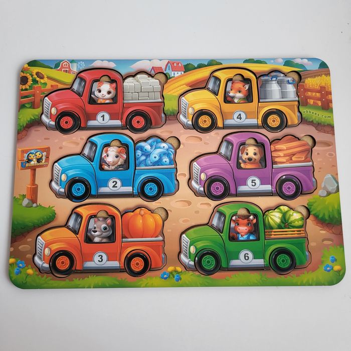 Гра з картками "Тварини на вантажівках"