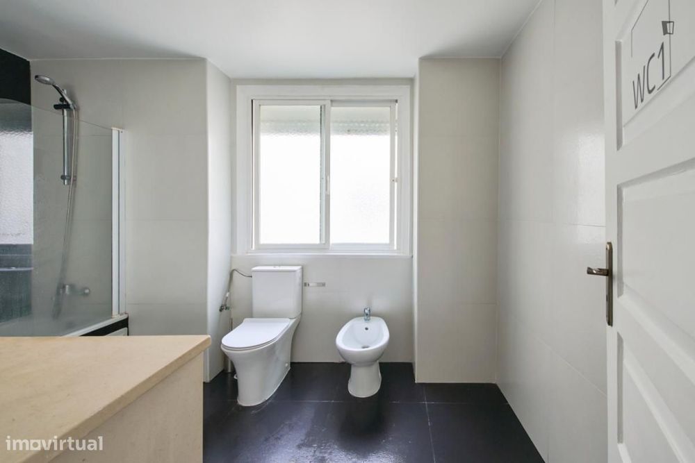 Quarto - localizado em Entrecampos Lisbon