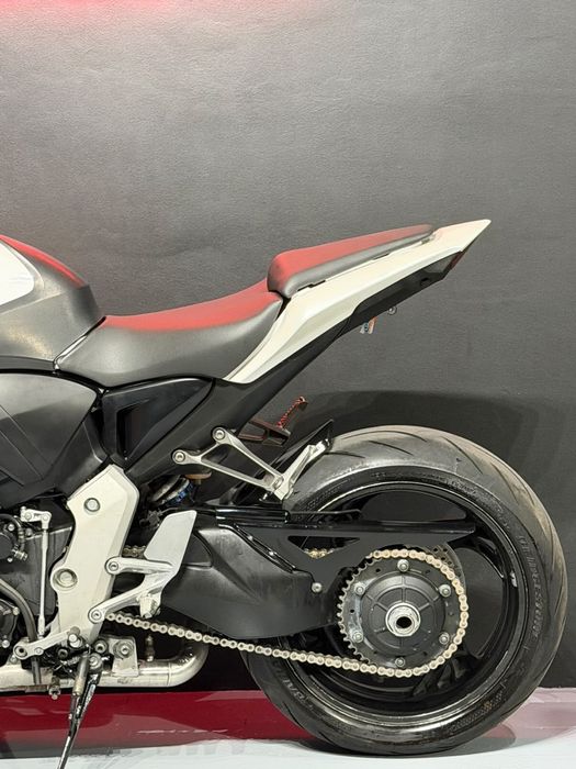 Honda CB1000R Branca 2008