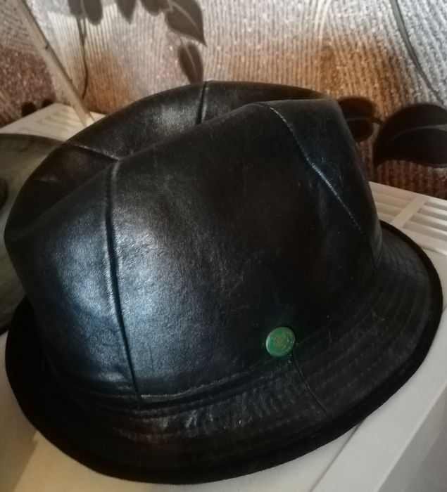 Кожаные безболка