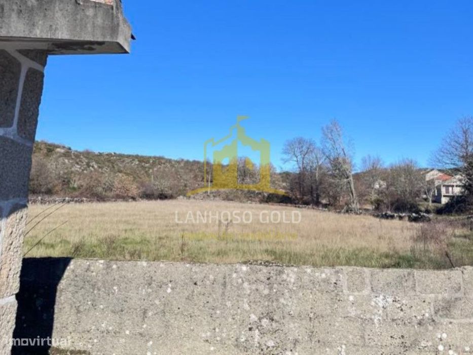 Terreno de 4550m² em Sarraquinhos, Montalegre - Excelente Oportunid...