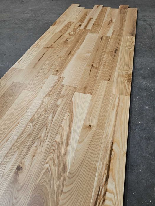 Parkiet jesion lakier 11x70x490 (80 m2) PROMO