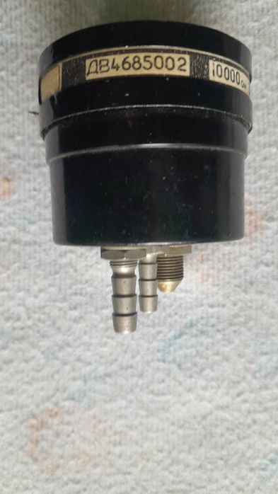 Указатель температуры (ТУЭ4), Указатель давления.