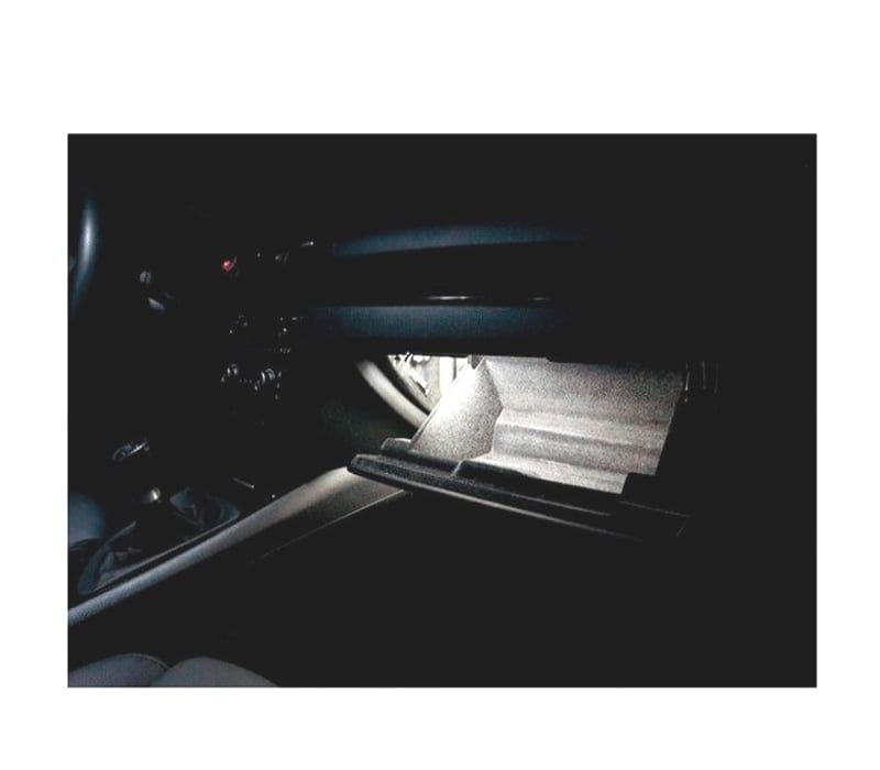 LUZ LED PORTA-LUVAS BMW