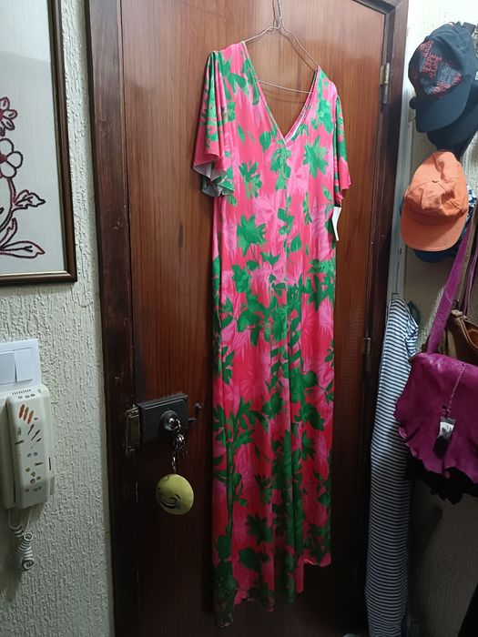 Macacão rosa e verde
