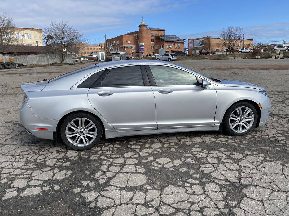 Lincoln mkz 2.0 гібрид