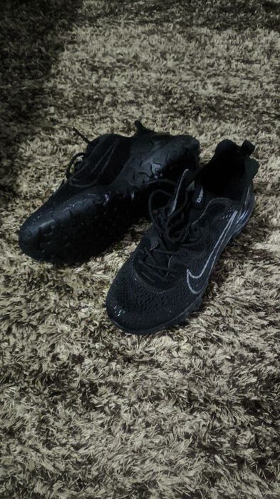 Nike React Vision430452468781557760