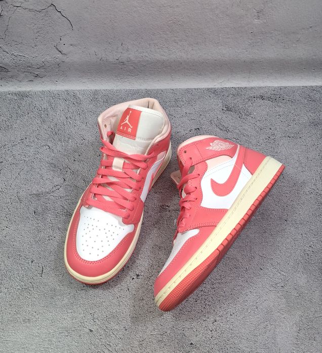 Кроссовки Air Jordan 1 женские баскетбольные кожаные Dunk  4