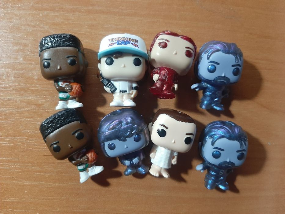 Фигурки очень странные дела