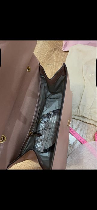 Coccinelle furla продам сумку
