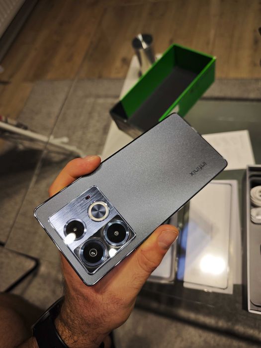 Smartfon Infinix Note 40 8/256GB 6,78" 120Hz 108Mpix Gwarancja 2 lata