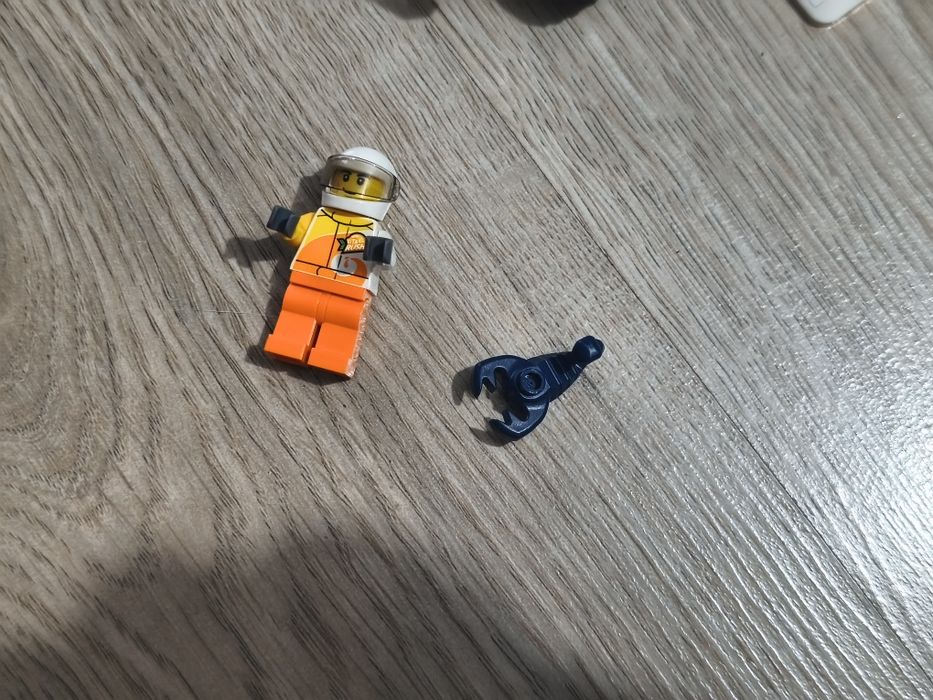 LEGO City 60218 Pustynna wyścigówka,