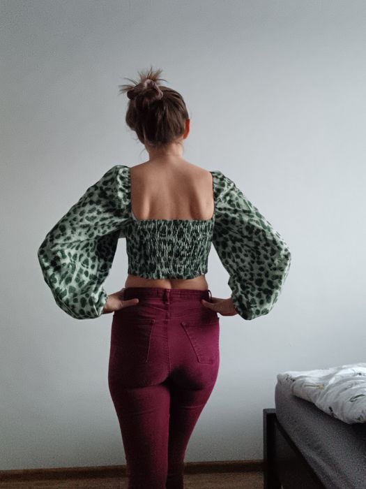 Bluzka hiszpanka nowa s