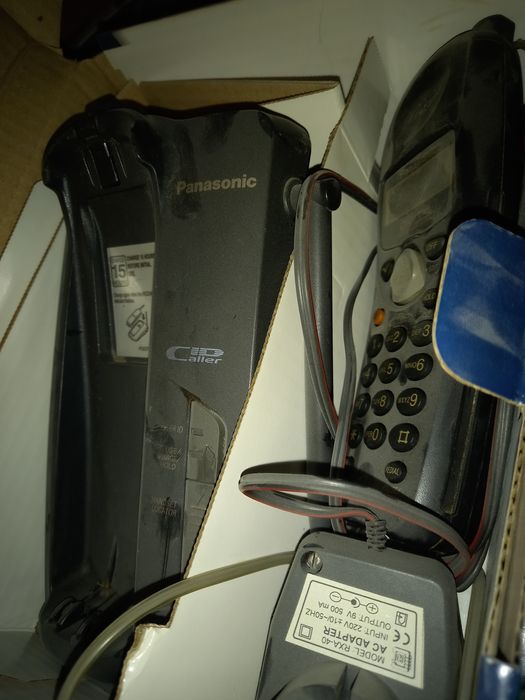 Продам старий домашній телефон