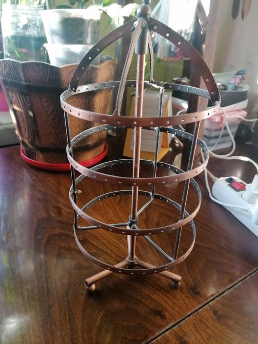 Продам стойку для сережек