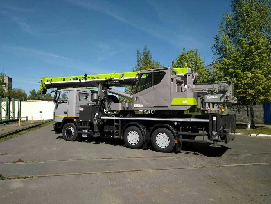 Автокрани нові на платформі JAC