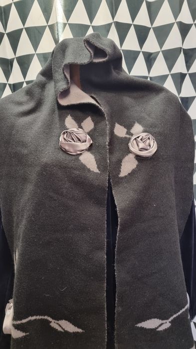 Wełniany, dwustronny szal  Willi