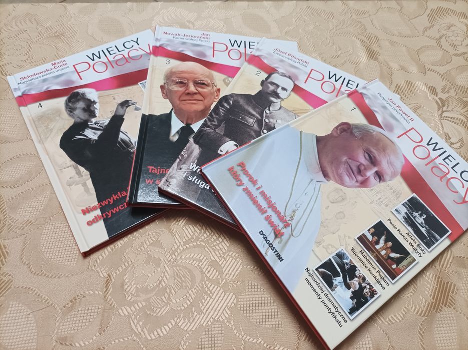 Album z serii Wielcy Polacy- Jan Paweł II, Curie, Piłsudski,
