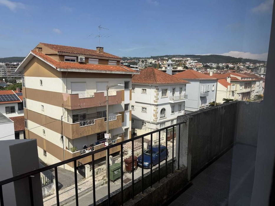 APARTAMENTO T4 EM COIMBRA