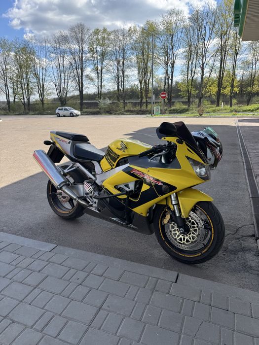 Honda cbr 929 rr