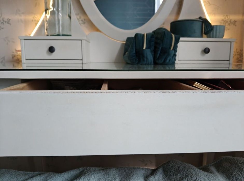 Stolik toaletka Ikea Hemnes