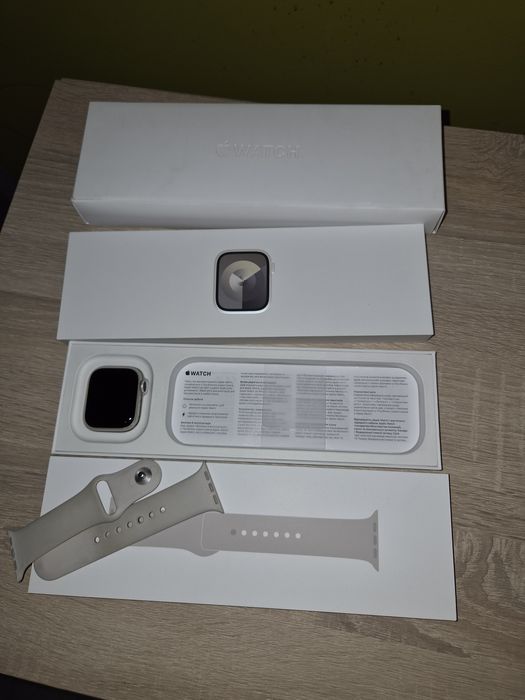 Apple Watch 9 41mm GPS+Cellular