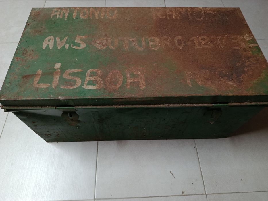 Mala Baú de viagem antigo antiguidades