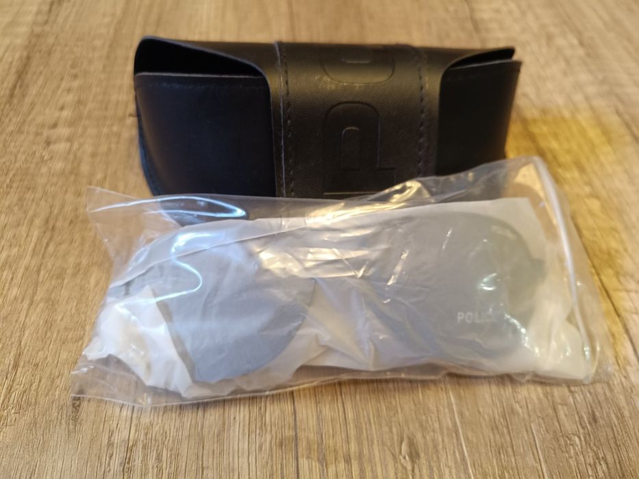 Óculos de sol marca Police NOVOS