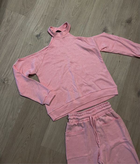 Cukierkowy komplet spodnie bluza rozowy set neon