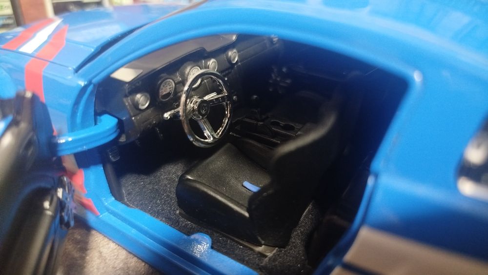 Ford Mustang GT 2006 Jada 1/24