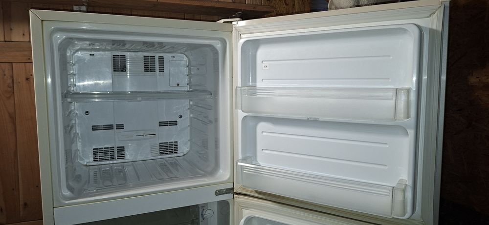 Холодильник Sharp